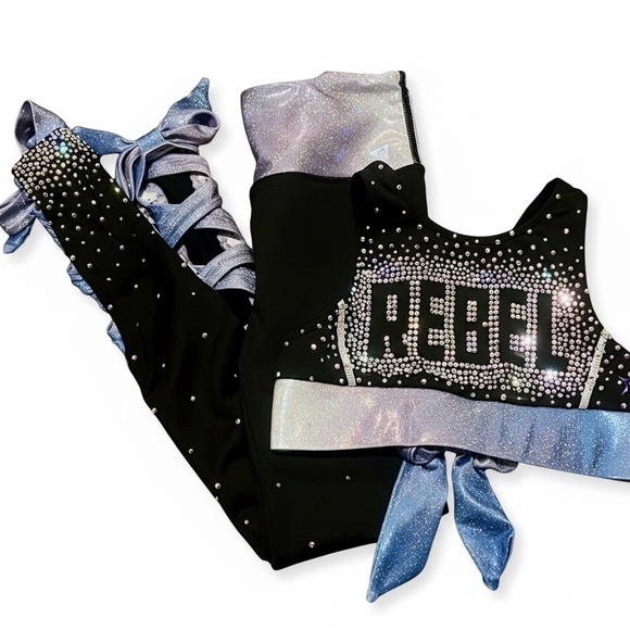 Rebel Athletic Other - ALL-STAR REBEL ATHLETICS RHINESTONE SET 
SZ YM
EUC
